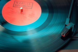 How to store vinyl record mobile storage
